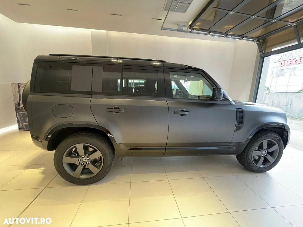Land Rover Defender - 8