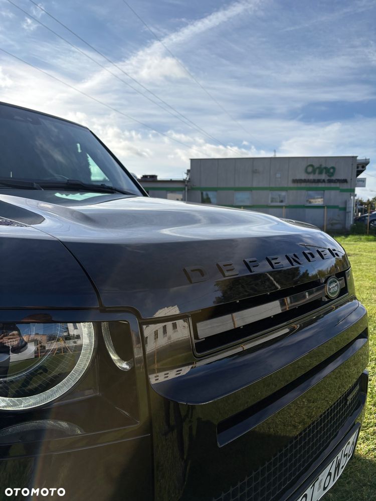 Land Rover Defender 2022 photo 3