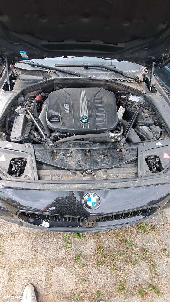 BMW Seria 5 530d xDrive - 10