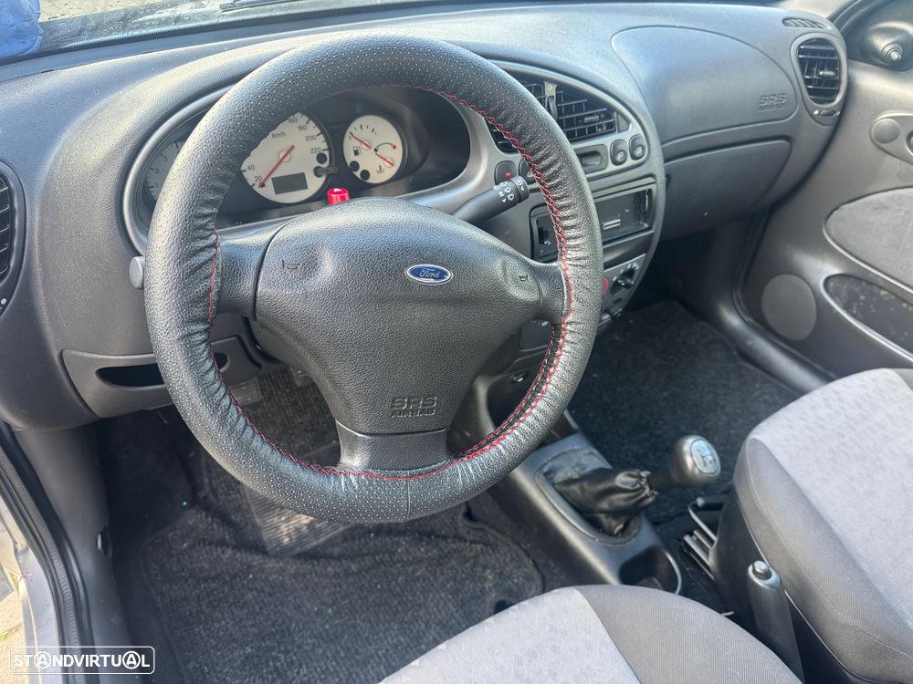 Ford Fiesta 1.25 Trend - 14