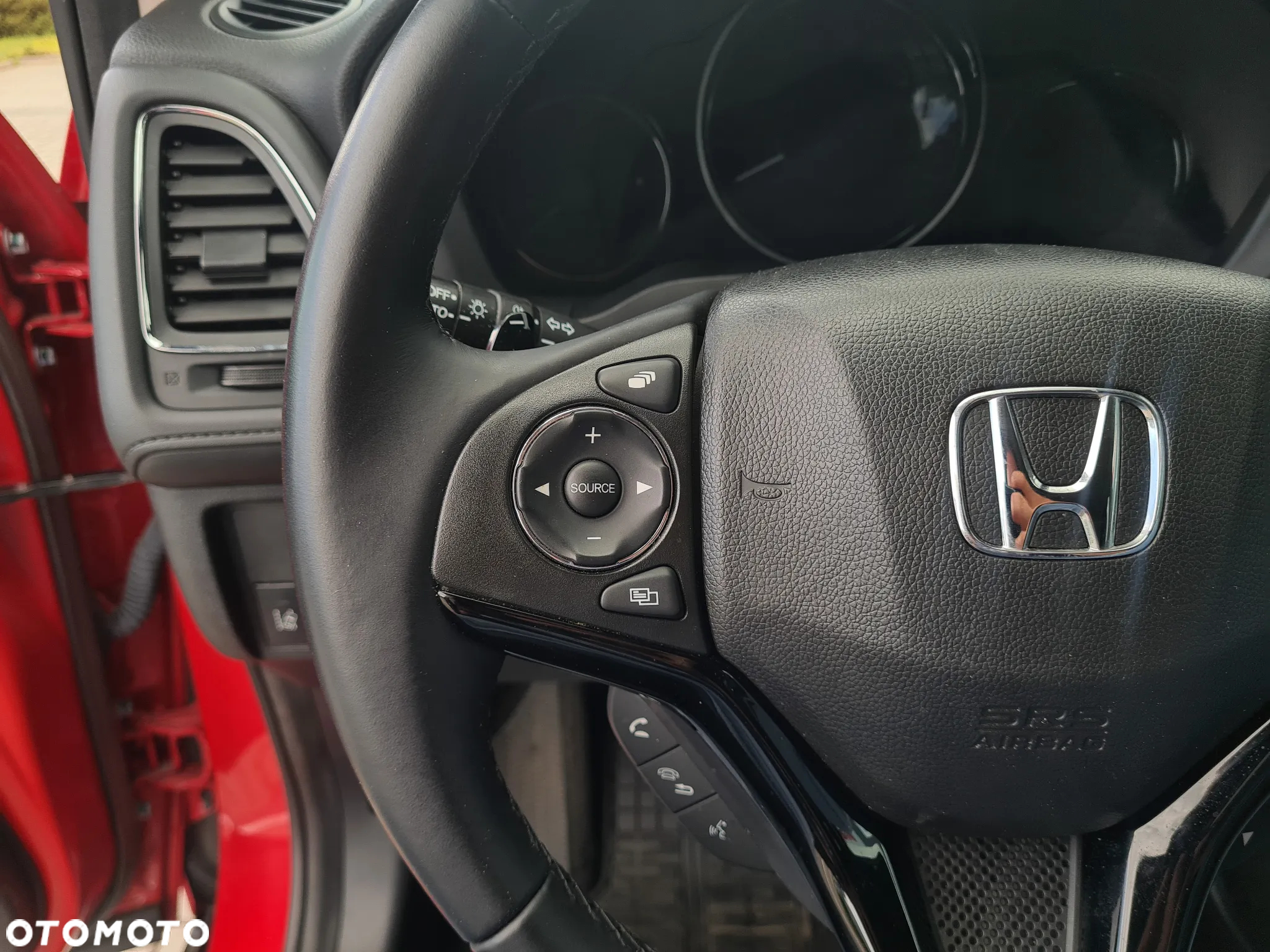 Honda HR-V 1.5 Executive (ADAS) CVT - 11