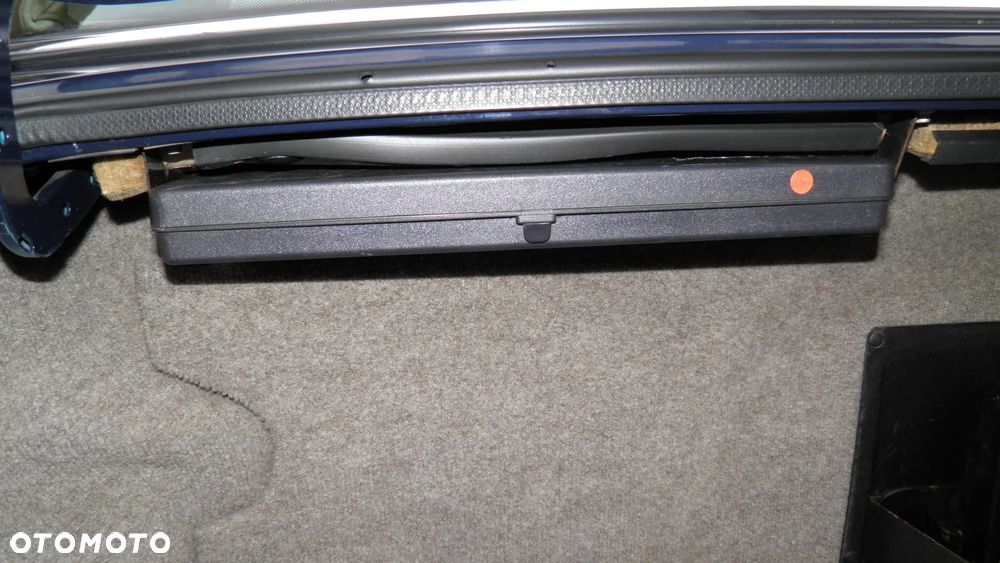 Jaguar Daimler 4.0i - 25