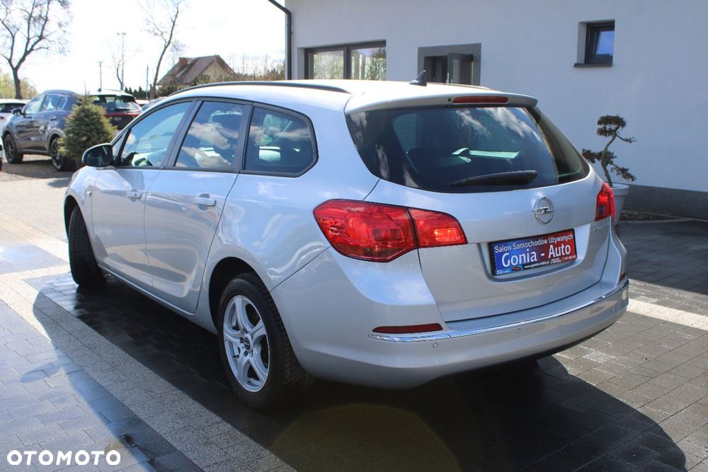 Opel Astra - 4