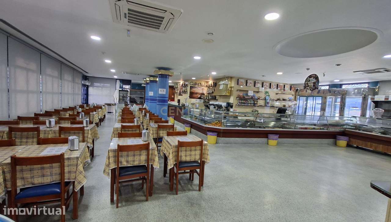 Restaurante / Pastelaria Oasis no Laranjeiro com 272m² e ainda estacio - Grande imagem: 2/7