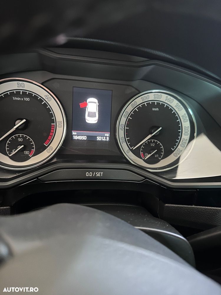 Skoda Superb 2.0 TDI DSG L&K - 7