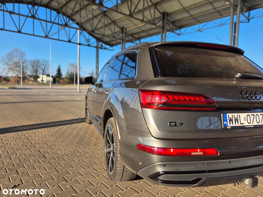 Audi Q7 55 TFSI quattro tiptronic - 11