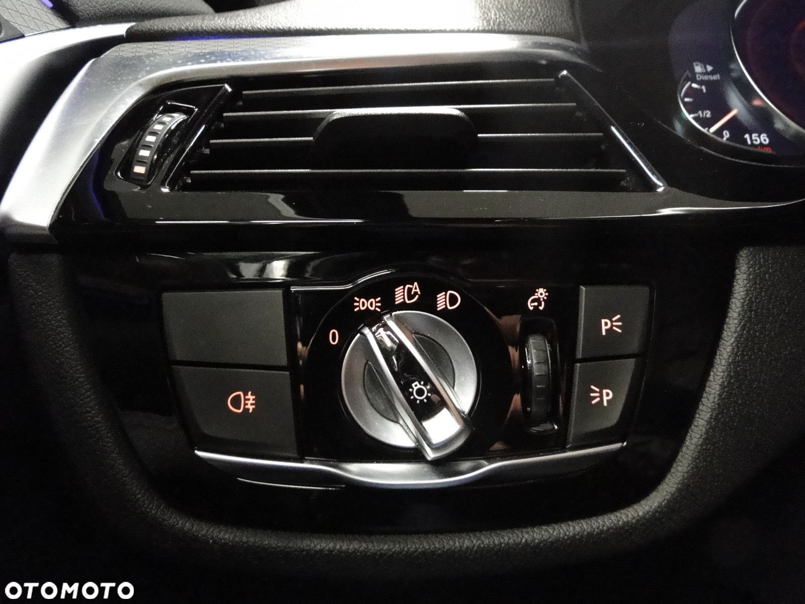 BMW Seria 5 M550d xDrive - 25