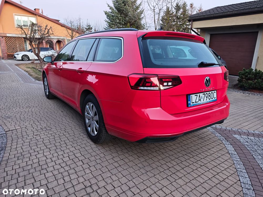 Volkswagen Passat 2.0 TDI SCR DSG - 4