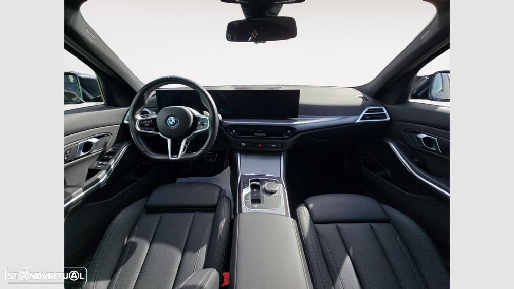 BMW 330 e Pack Desportivo M Auto - 11