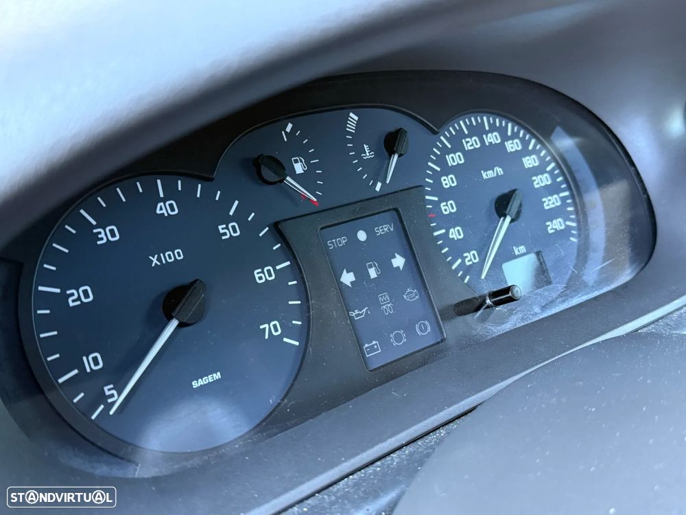 Renault Scénic 1.4 16V Conquest - 14