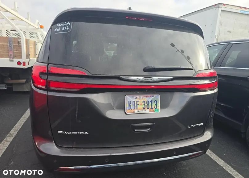 Chrysler Pacifica - 6
