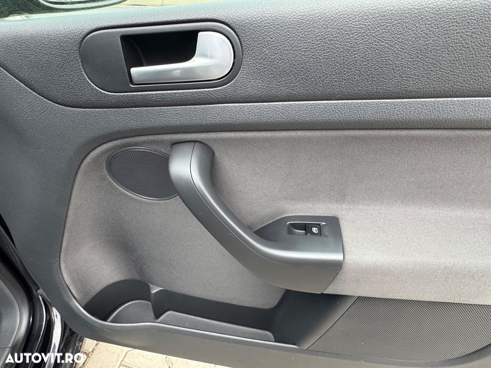 Volkswagen Golf Plus 2.0 TDI DPF United - 40