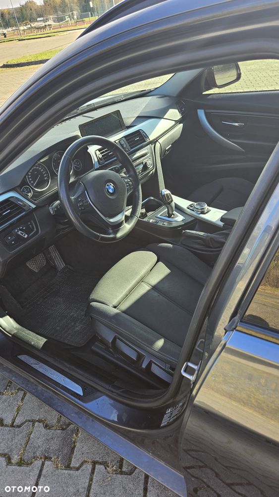 BMW Seria 3 320d DPF Cabrio - 14