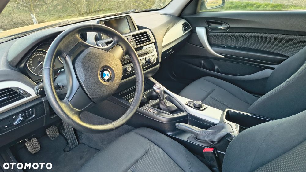 BMW Seria 1 - 22