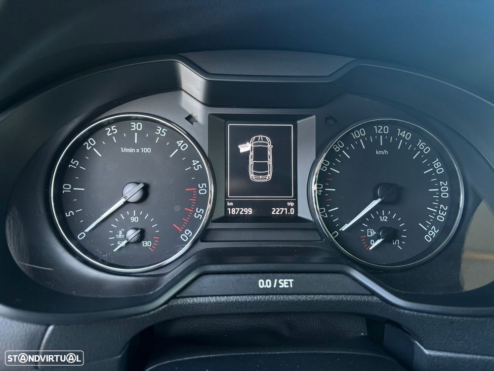 Skoda Octavia 1.6 TDI Ambition - 11