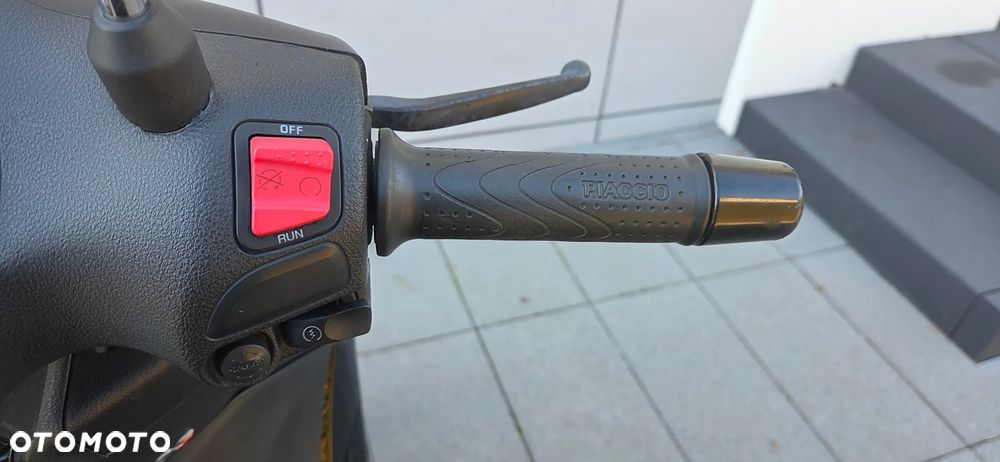 Piaggio Beverly - 11