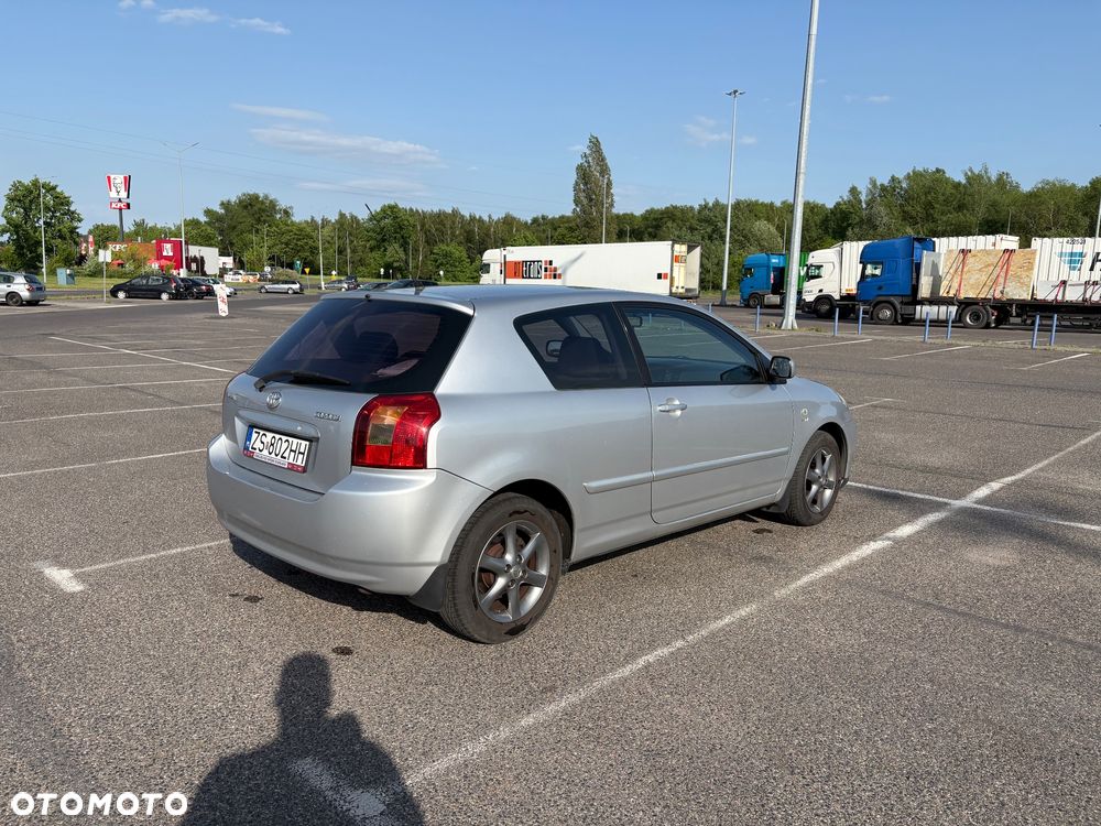 Toyota Corolla 1.6 VVT-i Sol - 3