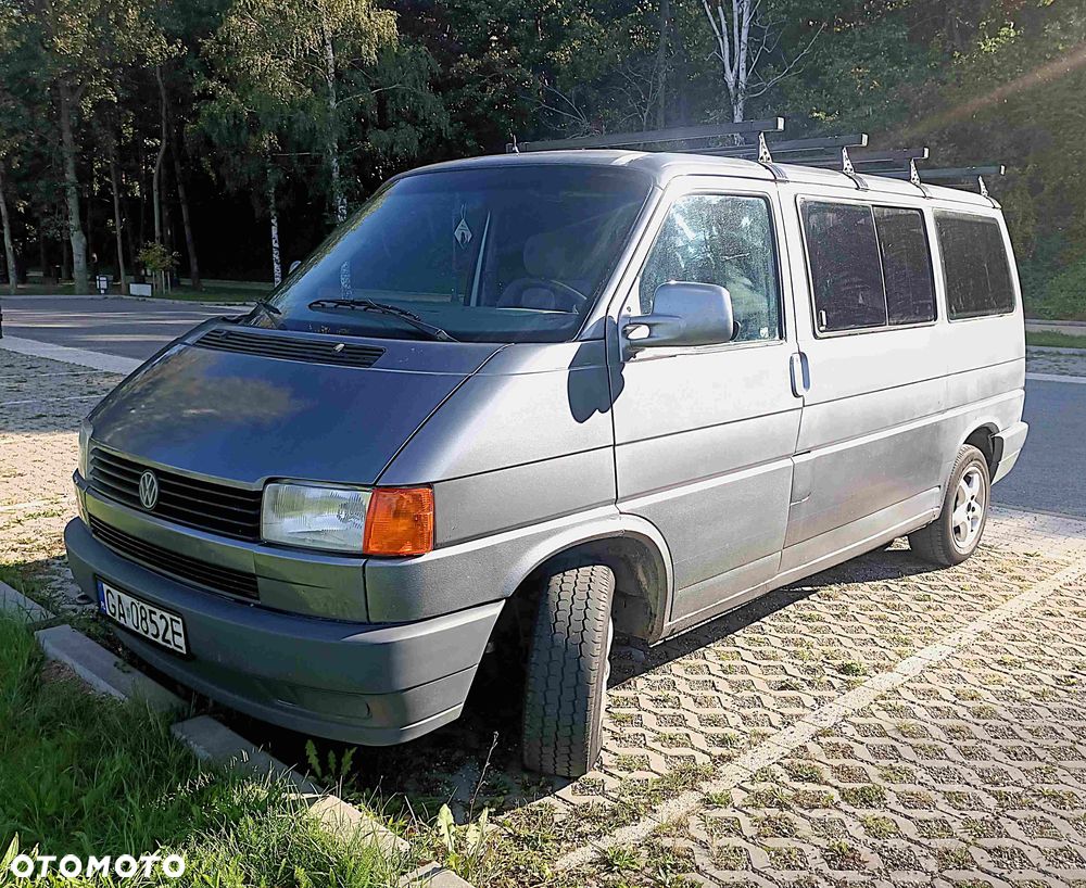 Volkswagen Multivan - 2