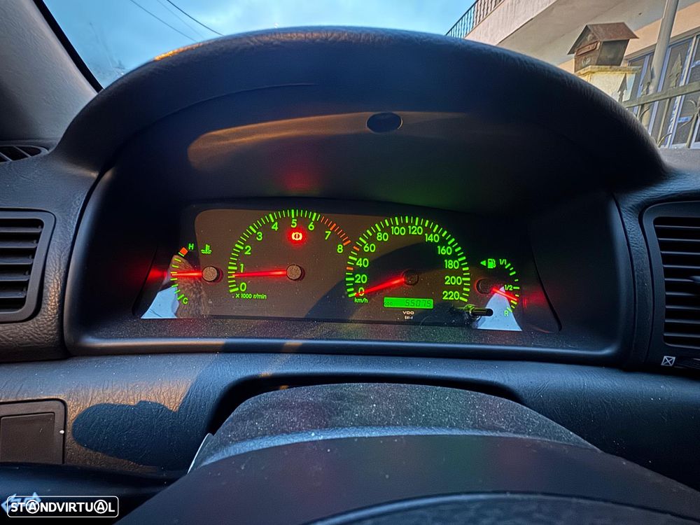 Toyota Corolla 1.4 SE - 12