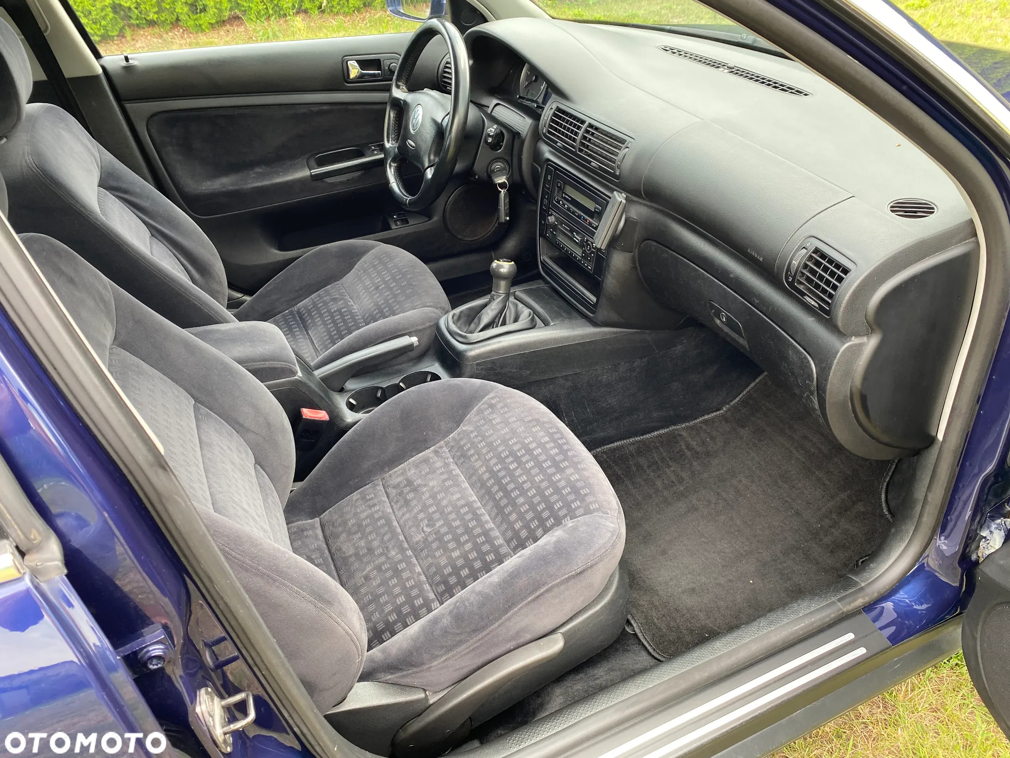 Volkswagen Passat 1.9 TDI Comfortline - 14
