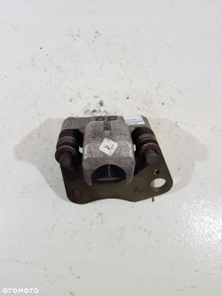 zacisk hamulcowy prawy przód polaris sportsman 570 21-25 rok - 2