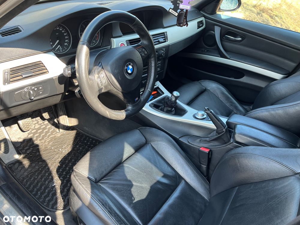 BMW Seria 3 330d - 4