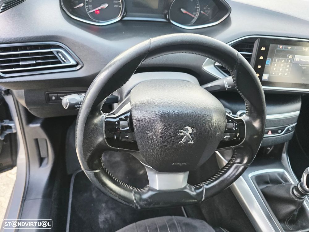 Peugeot 308 SW 1.6 e-HDi Allure - 14