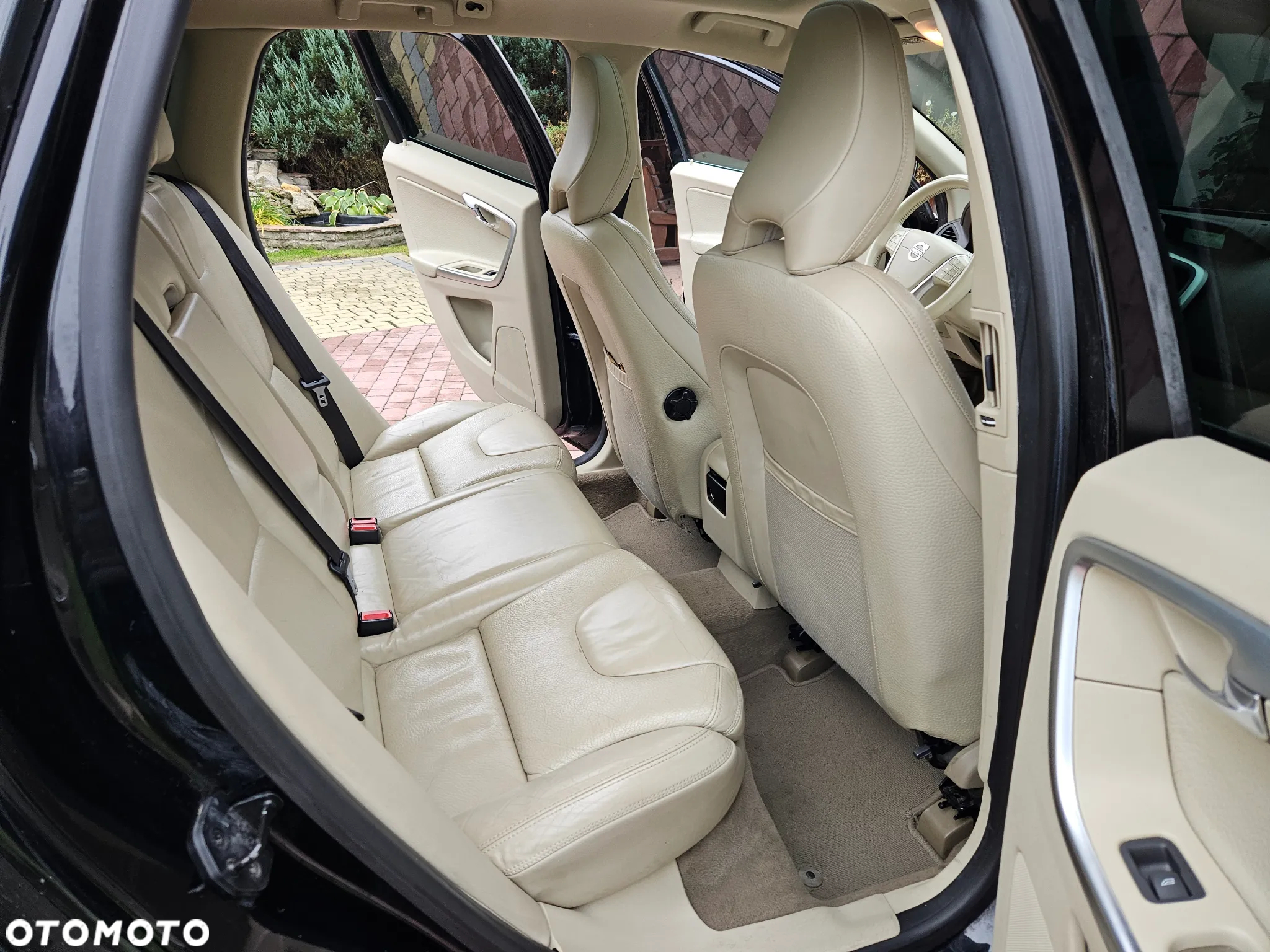 Volvo XC 60 - 8