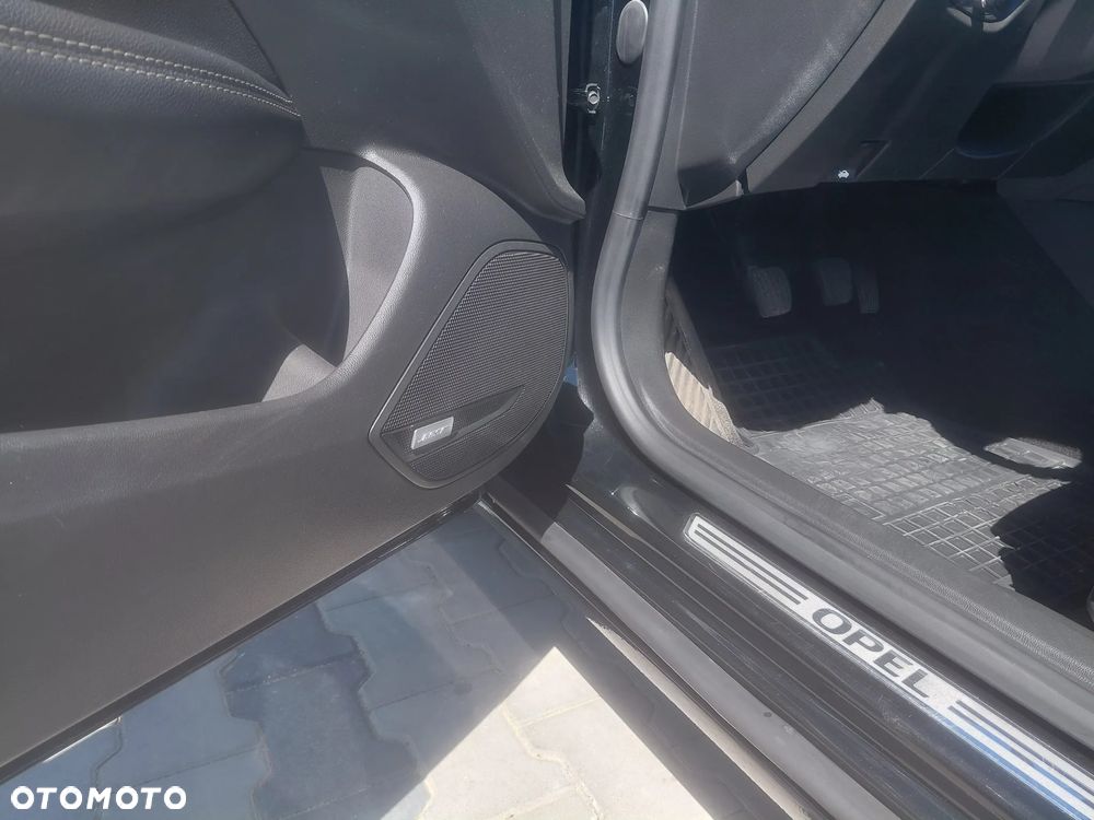 Opel Insignia - 13