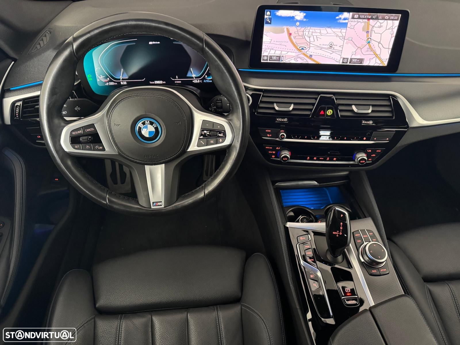 BMW 520 e Pack M - 18