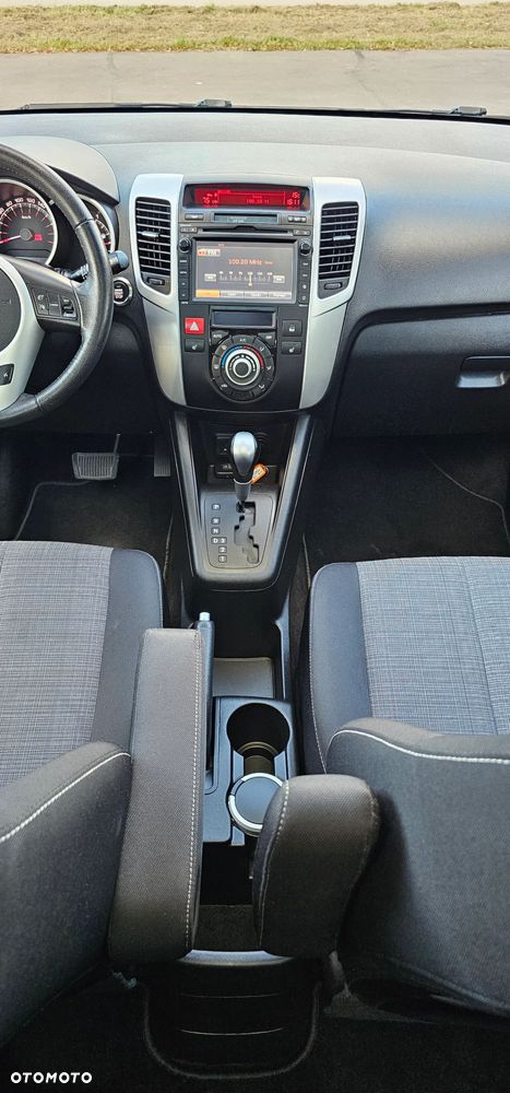 Kia Venga - 31