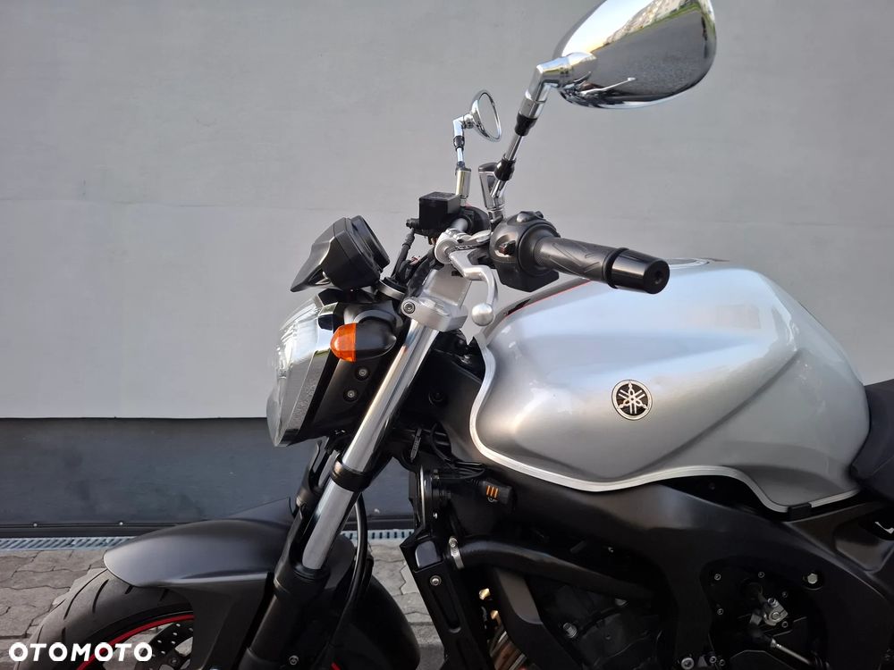 Yamaha FZ6 - 24