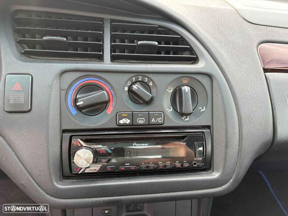 Honda Accord 1.6 LS TA - 16