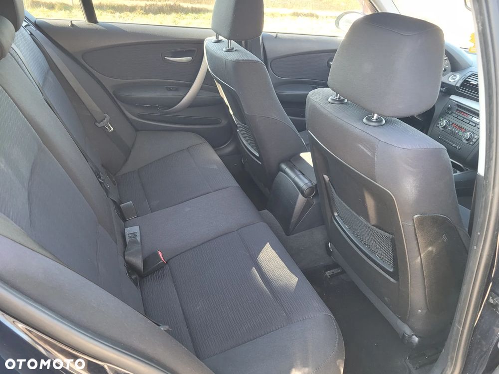 BMW Seria 1 118i Edition Sport - 9