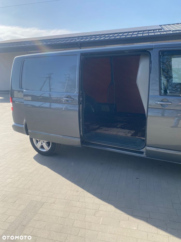 Volkswagen Transporter T5 - 5