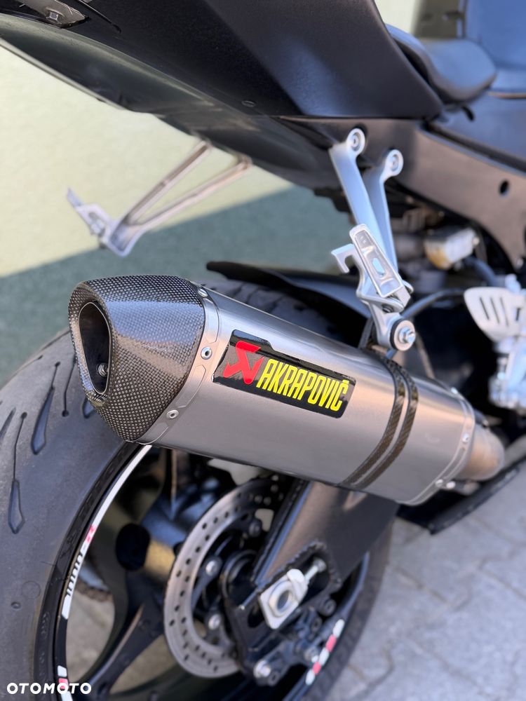 Suzuki GSX-R - 13