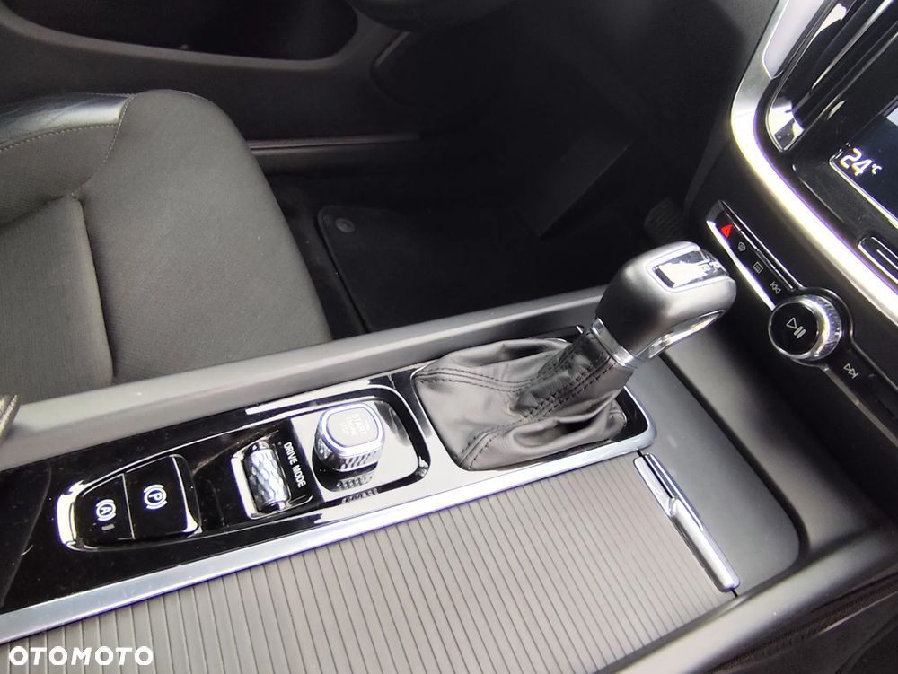 Volvo V60 D3 Geartronic Momentum - 28
