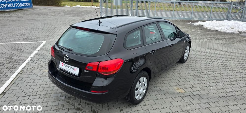 Opel Astra 1.7 CDTI DPF 150 Jahre - 11