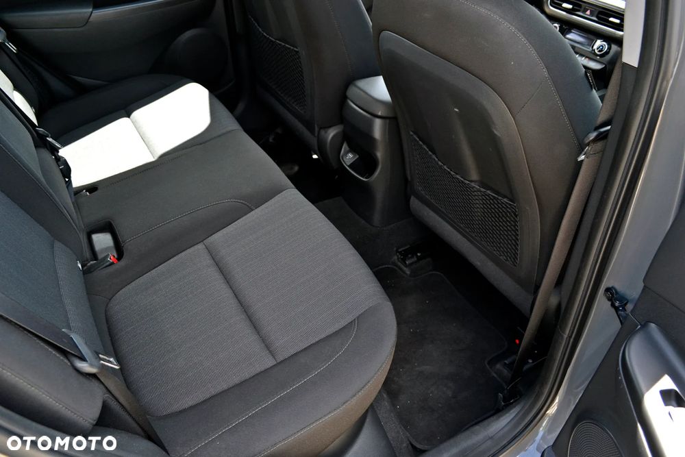 Hyundai Kona - 15