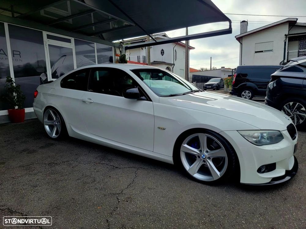 BMW 325 i M Sport Edition - 8