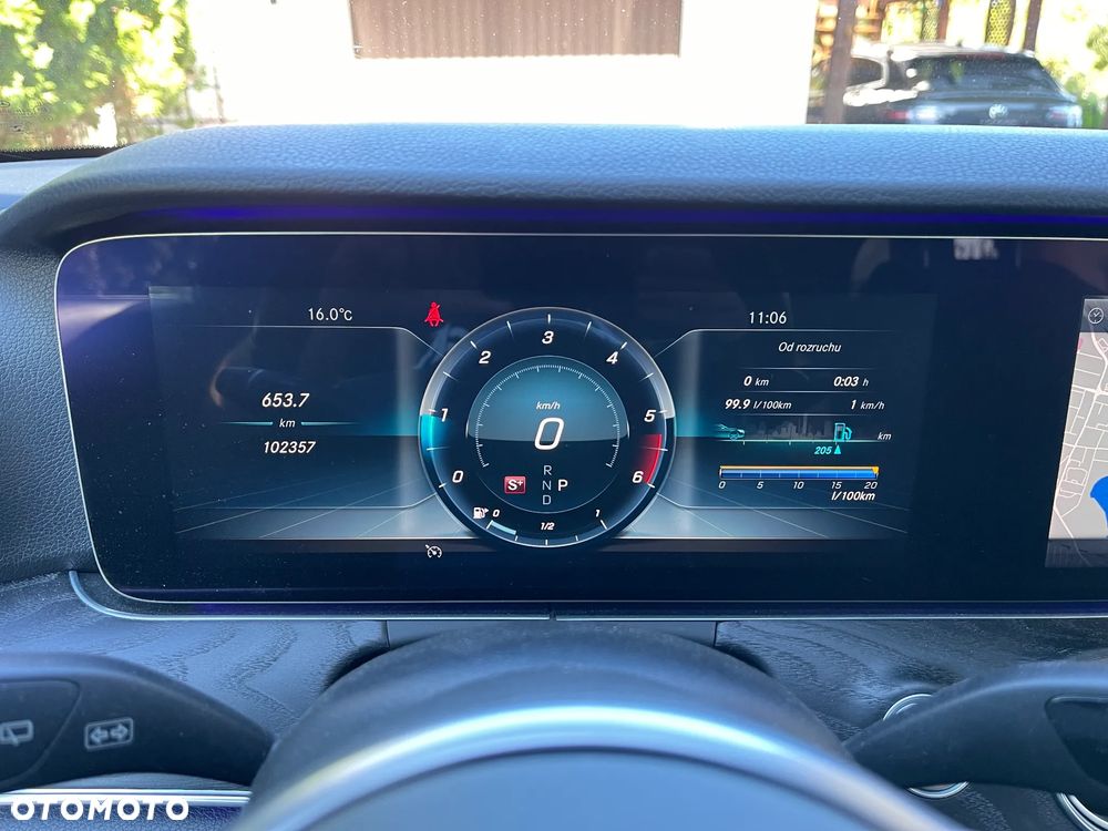 Mercedes-Benz Klasa E 220 d 4Matic T 9G-TRONIC Sportstyle Edition - 14