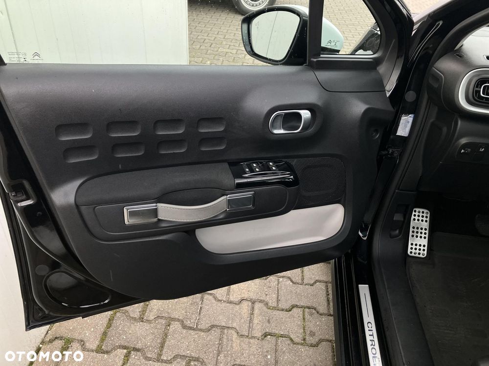 Citroën C3 1.2 PureTech Shine S&S EAT6 - 10