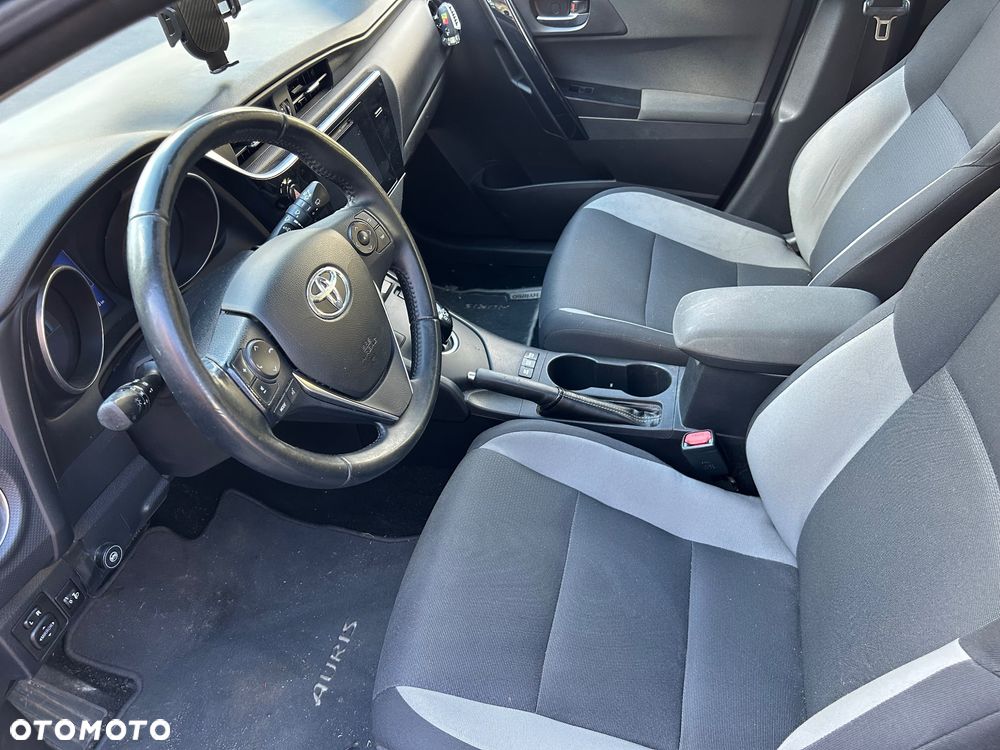 Toyota Auris Hybrid 135 Comfort - 8