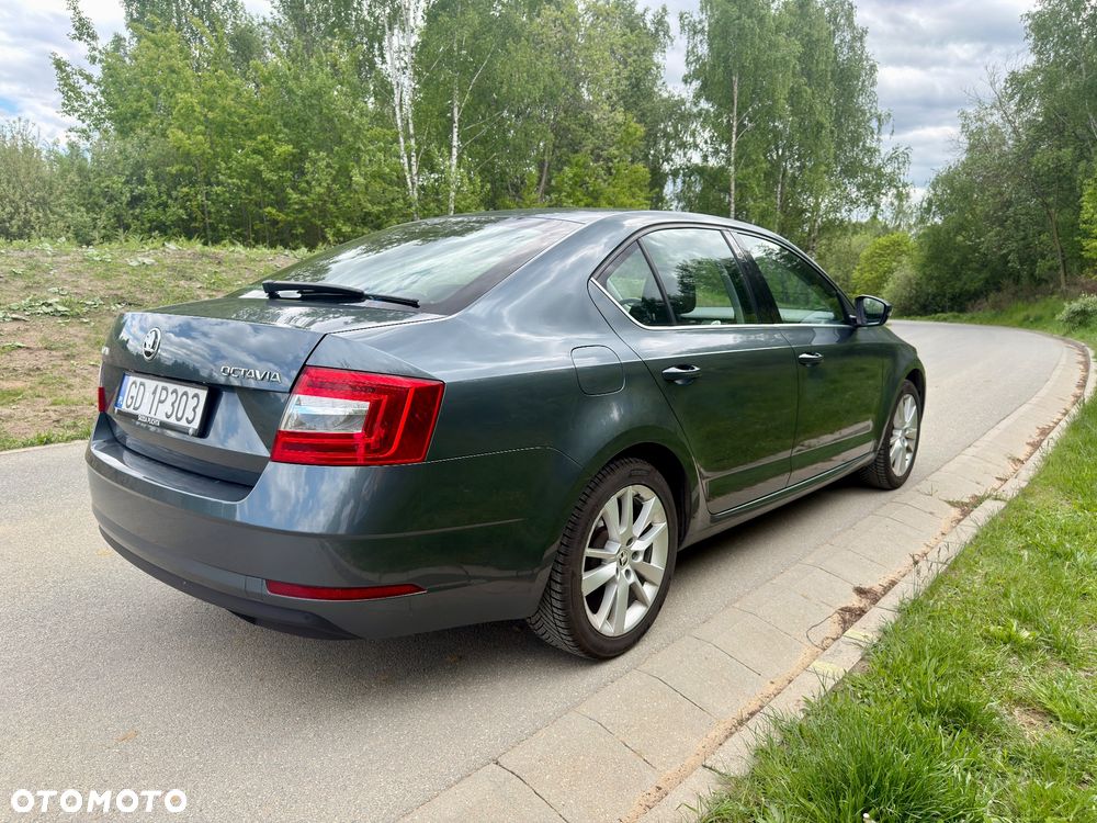 Skoda Octavia 1.4 TSI Style DSG - 4