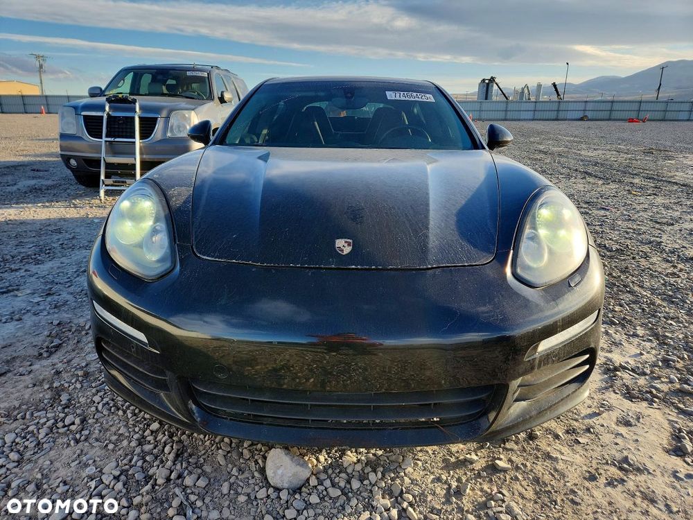 Porsche Panamera - 6