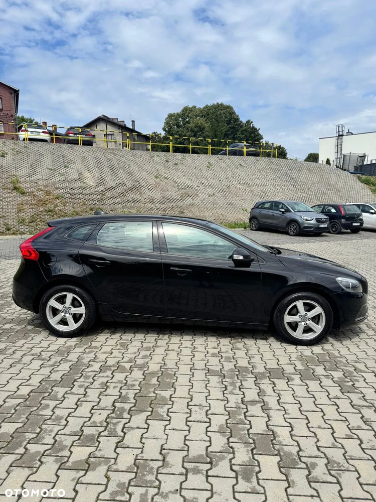 Volvo V40 D2 Kinetic - 19