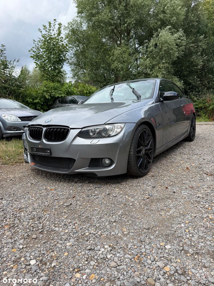 BMW Seria 3 325i - 1