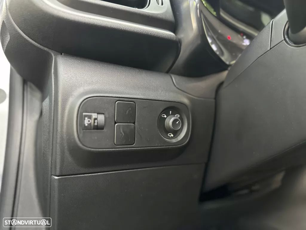 Citroën C3 1.2 PureTech Shine - 30