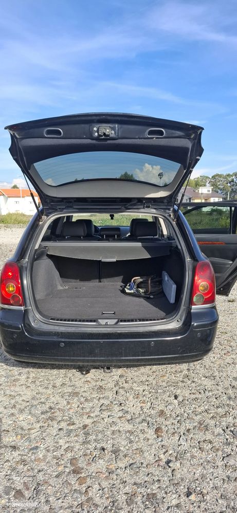 Toyota Avensis SW 2.0 D-4D - 8