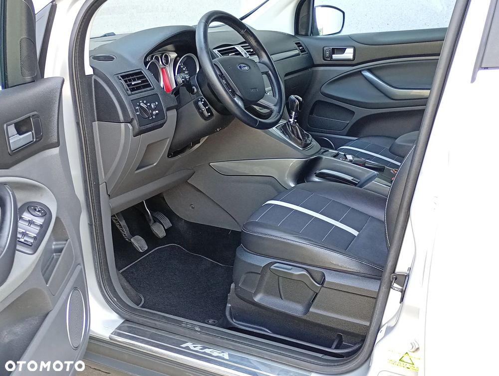 Ford Kuga - 17